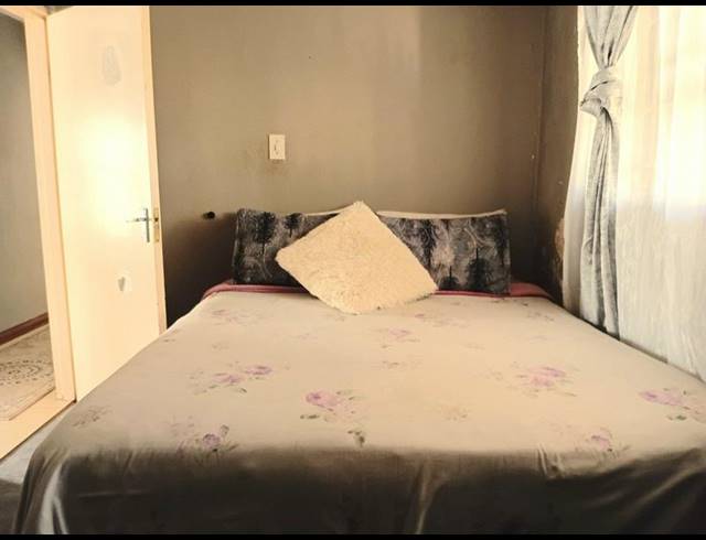 3 BEDROOM TOWNHOUSE FOR SALE IN WHITNEY GARDENS